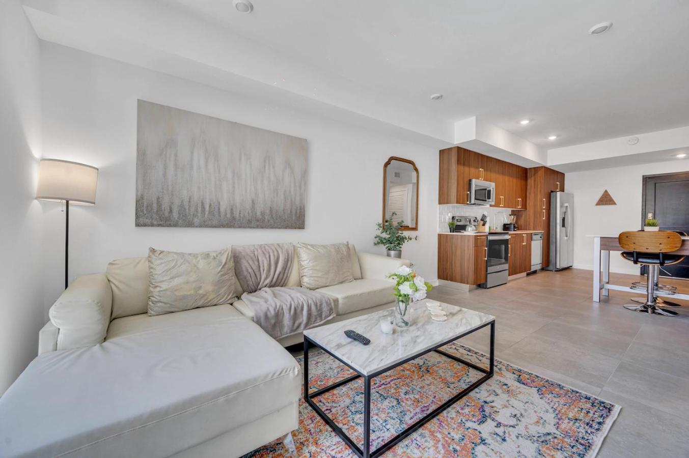 Amazing Unit In Downtown With Free Parking Apartamento